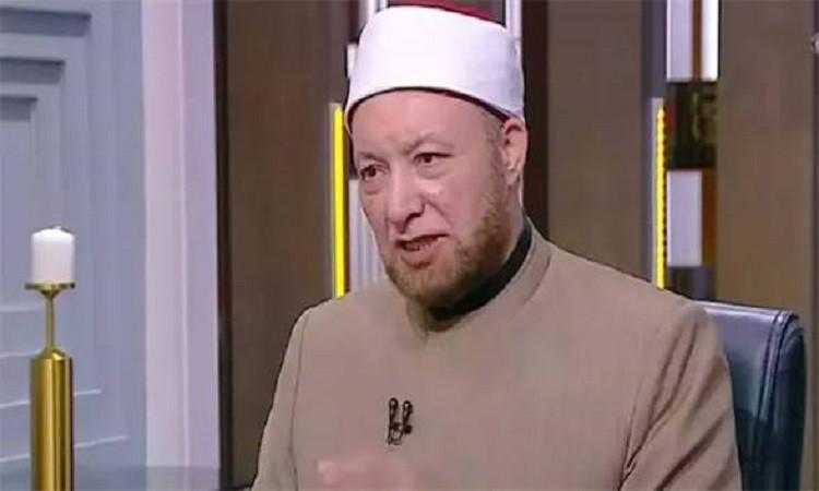 أمين الفتوى يوضح الحكم الشرعي لتعليق صور المتوفين داخل المنازل